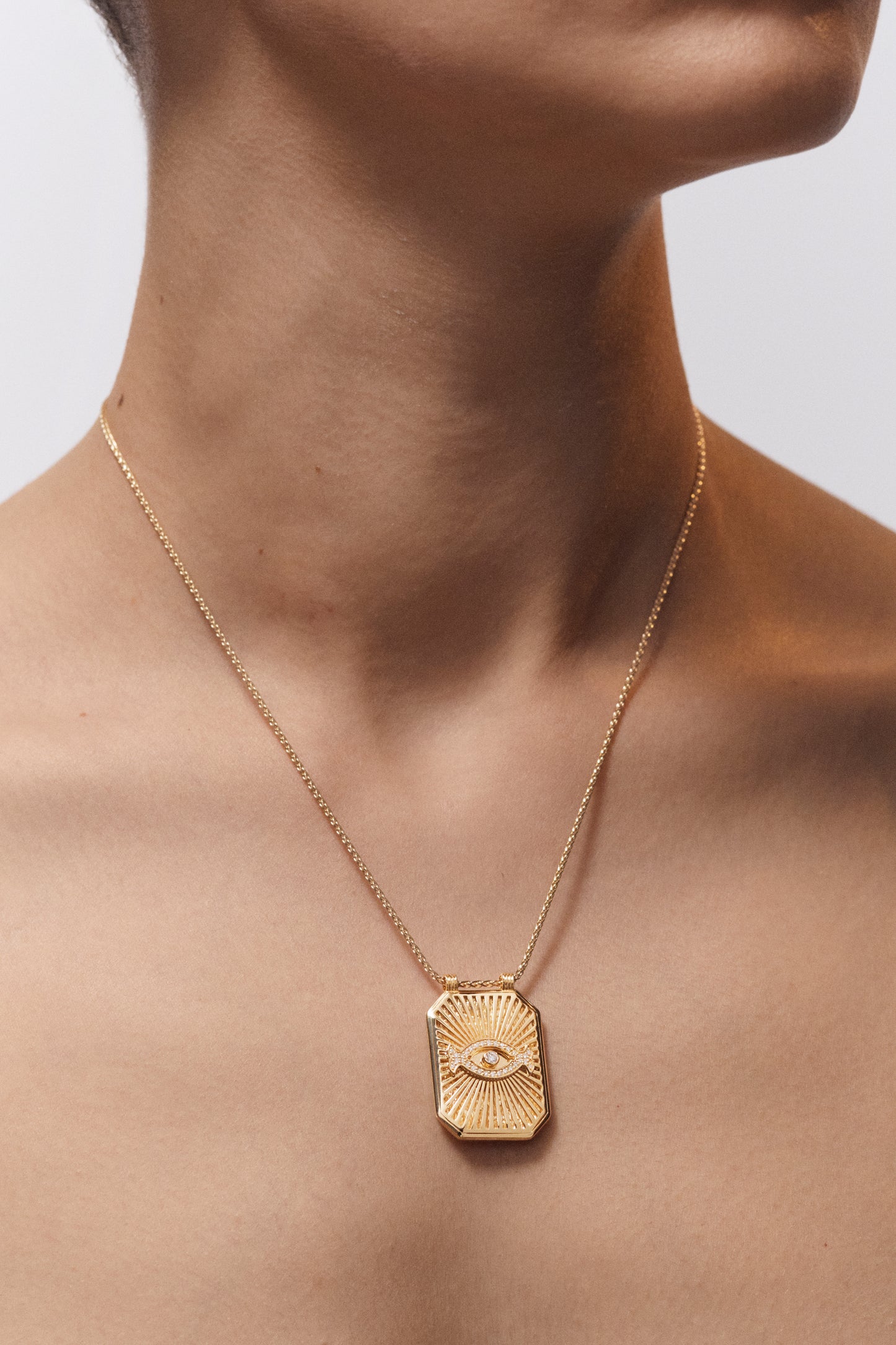 Eye Scapular
