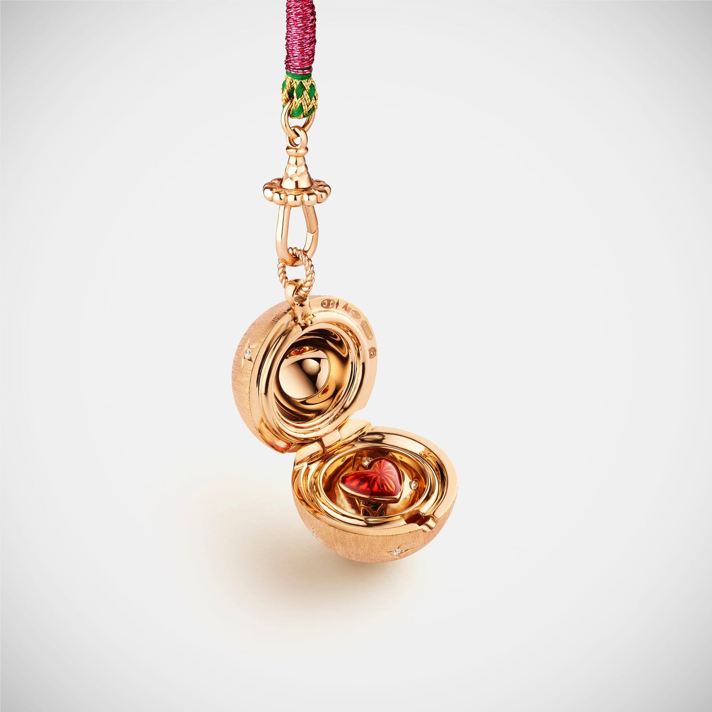 Marie Lichtenberg Staging Locket Heartbeat Orb