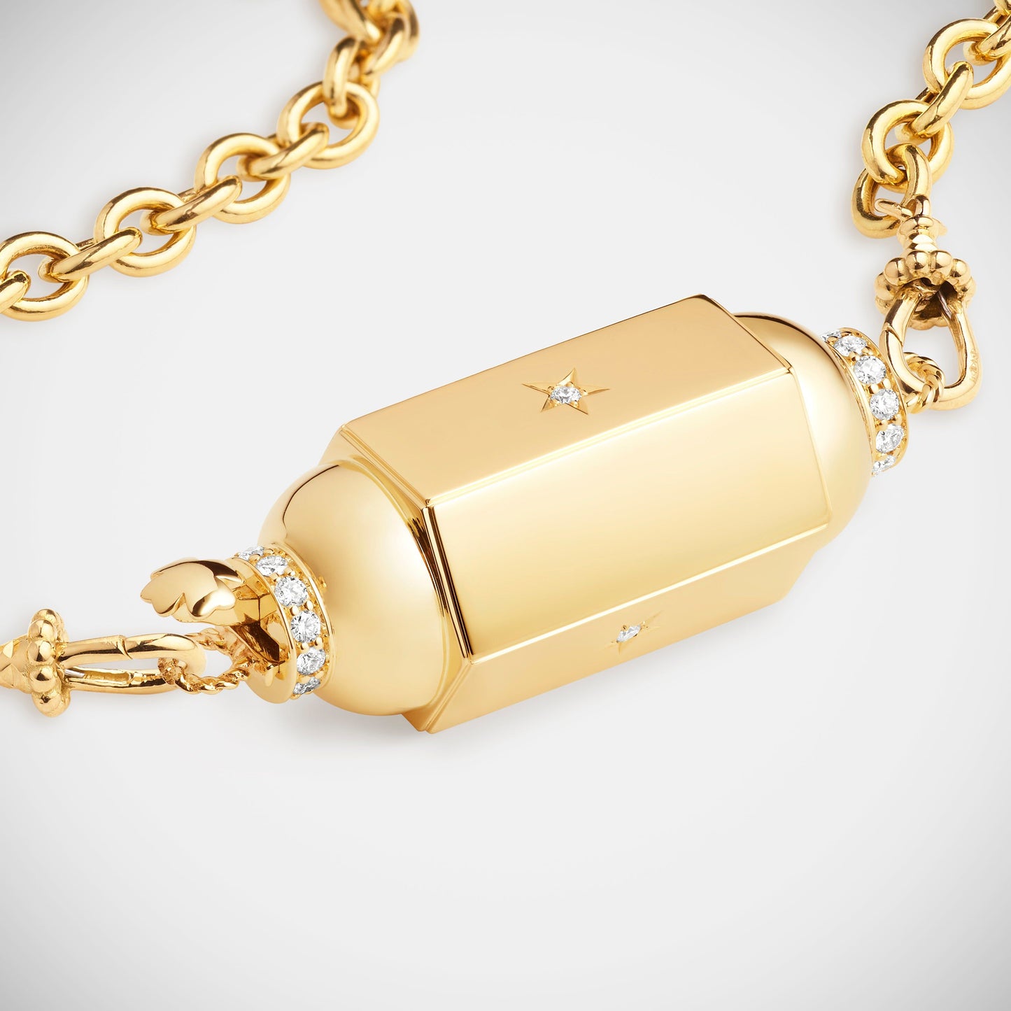 Marie Lichtenberg Staging Locket Jumbo Locket on Rosa Classic Chain