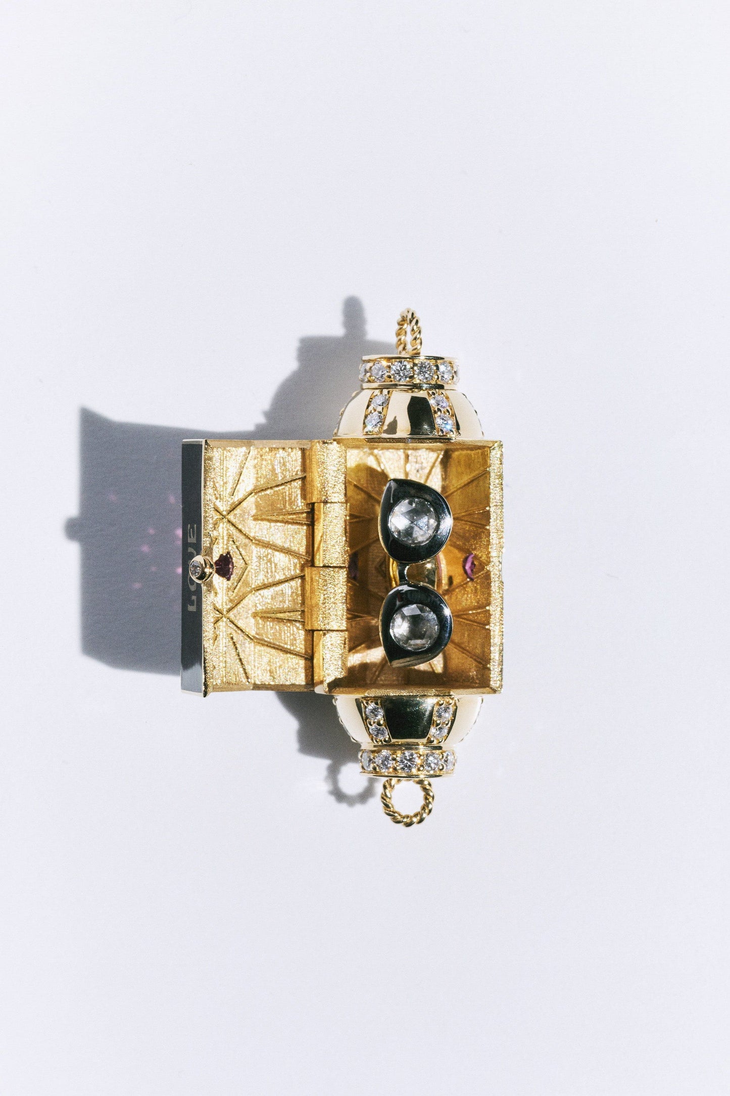 Marie Lichtenberg Staging Locket Love is Blind Box Locket