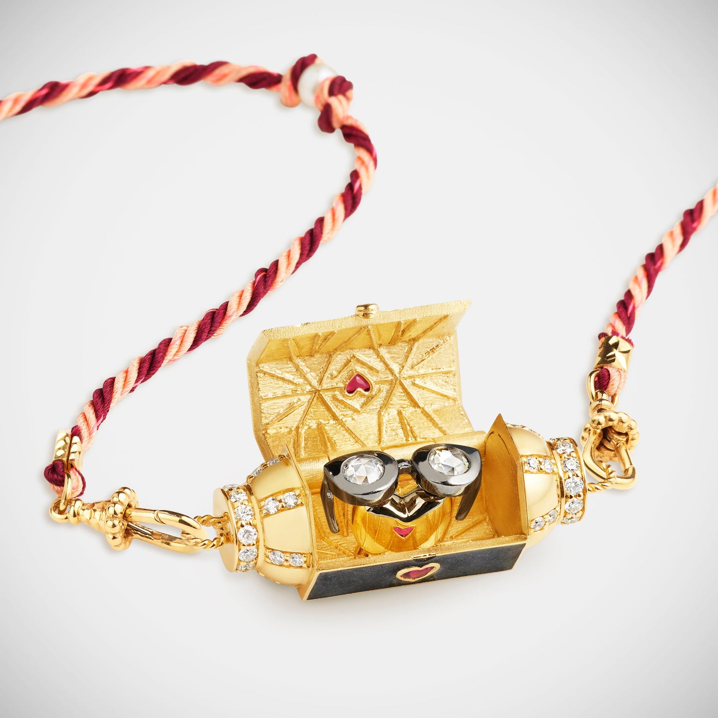 Marie Lichtenberg Staging Locket Love is Blind Box Locket