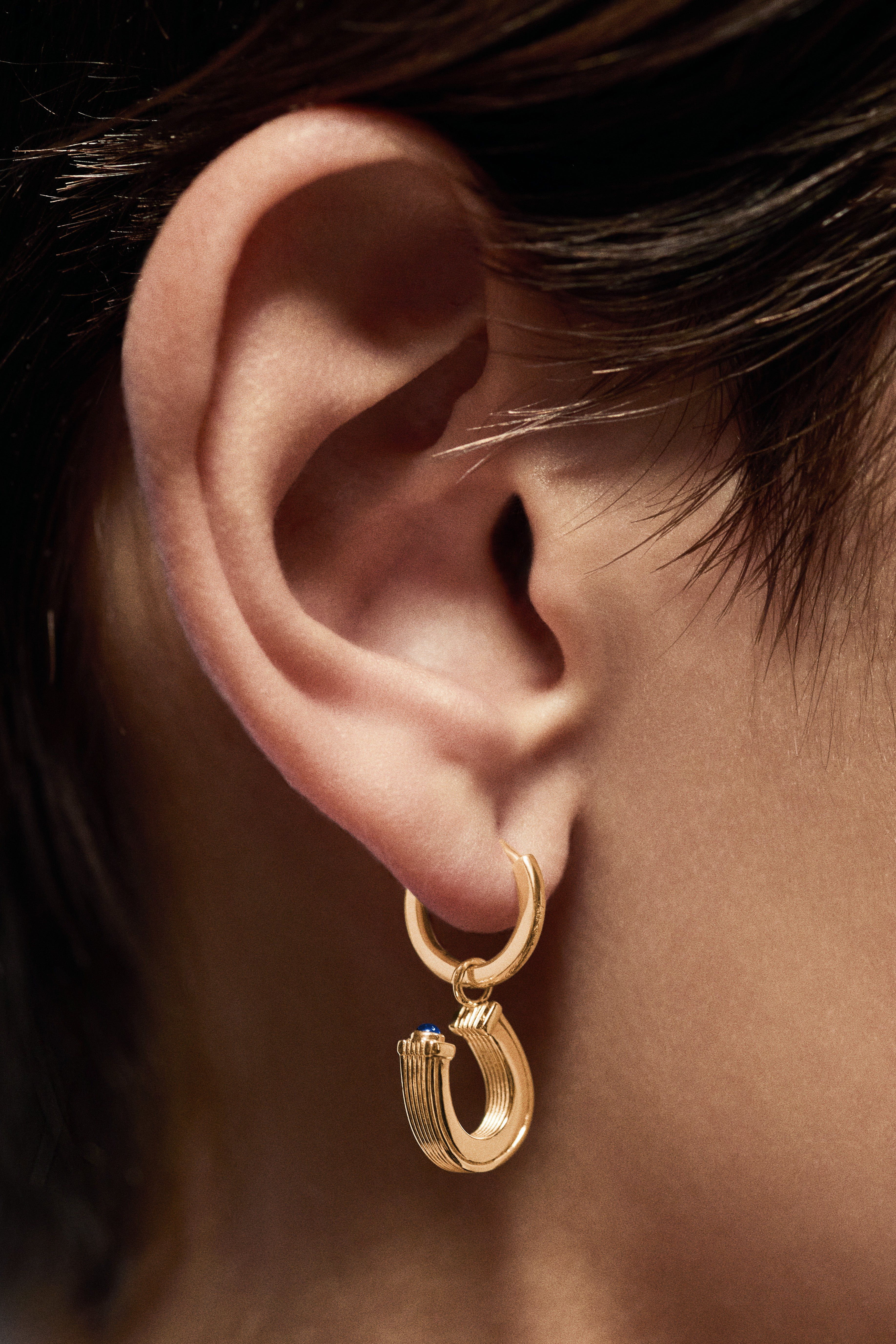 Marie Lichtenberg Staging Earring Baby charm Horseshoe earring