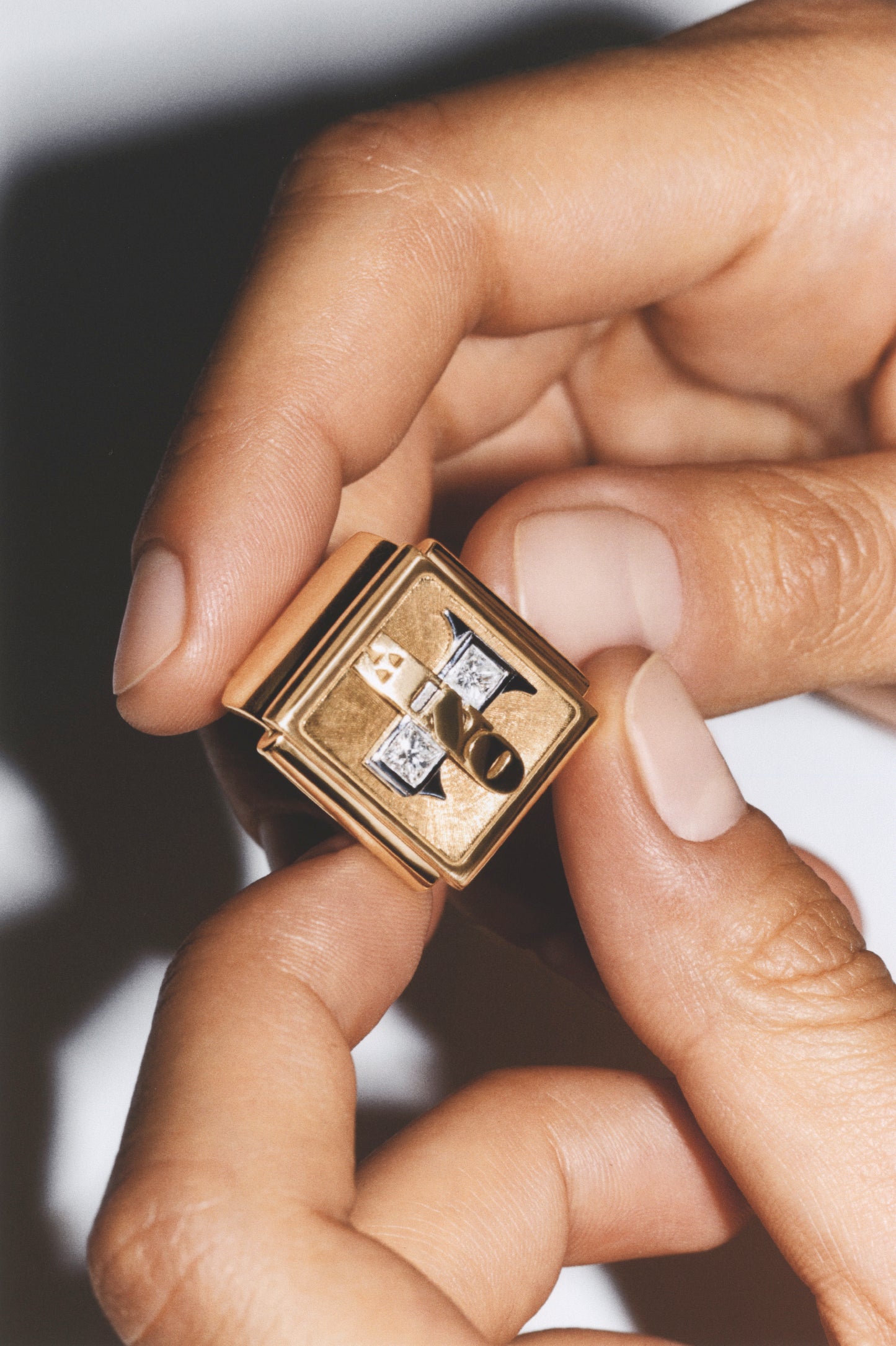 Marie Lichtenberg Staging Ring Buck ring Large