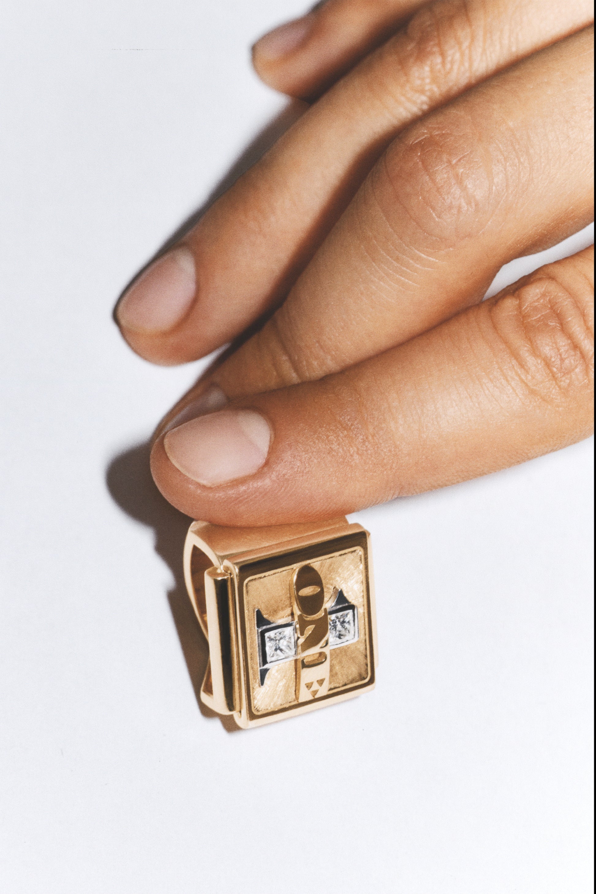 Marie Lichtenberg Staging Ring Buck ring Large