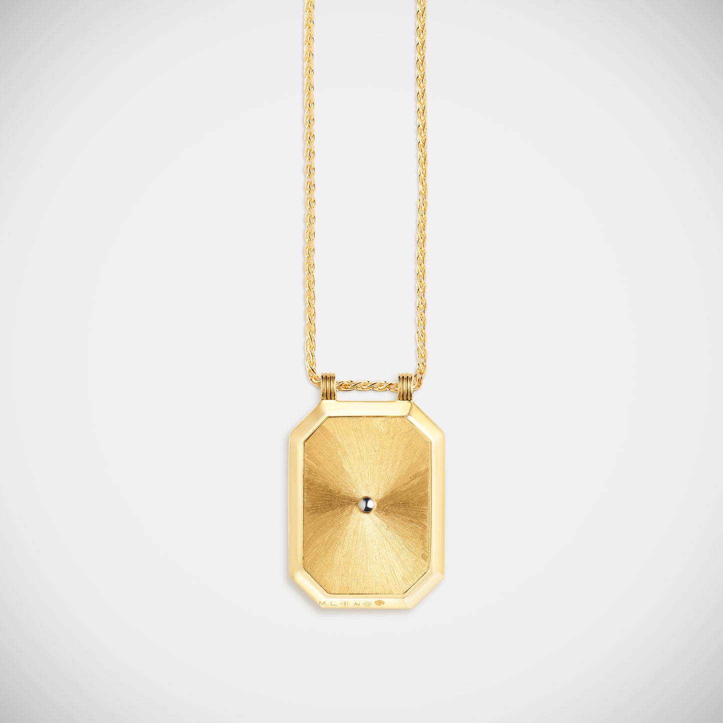 Marie Lichtenberg Staging Scapulaires Coeur percé Scapular