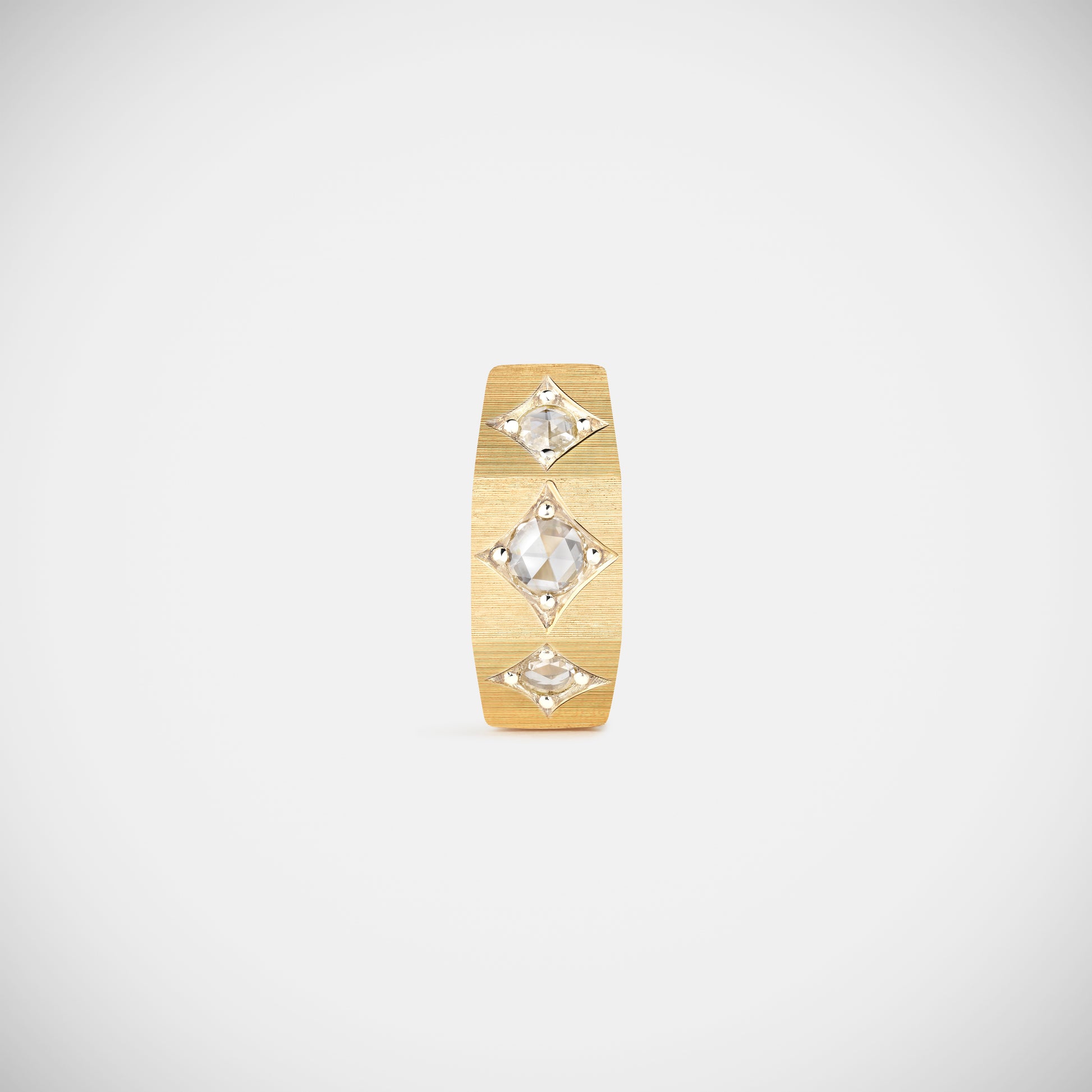 Marie Lichtenberg Staging Earring Ecrou Coco earring Diamonds large