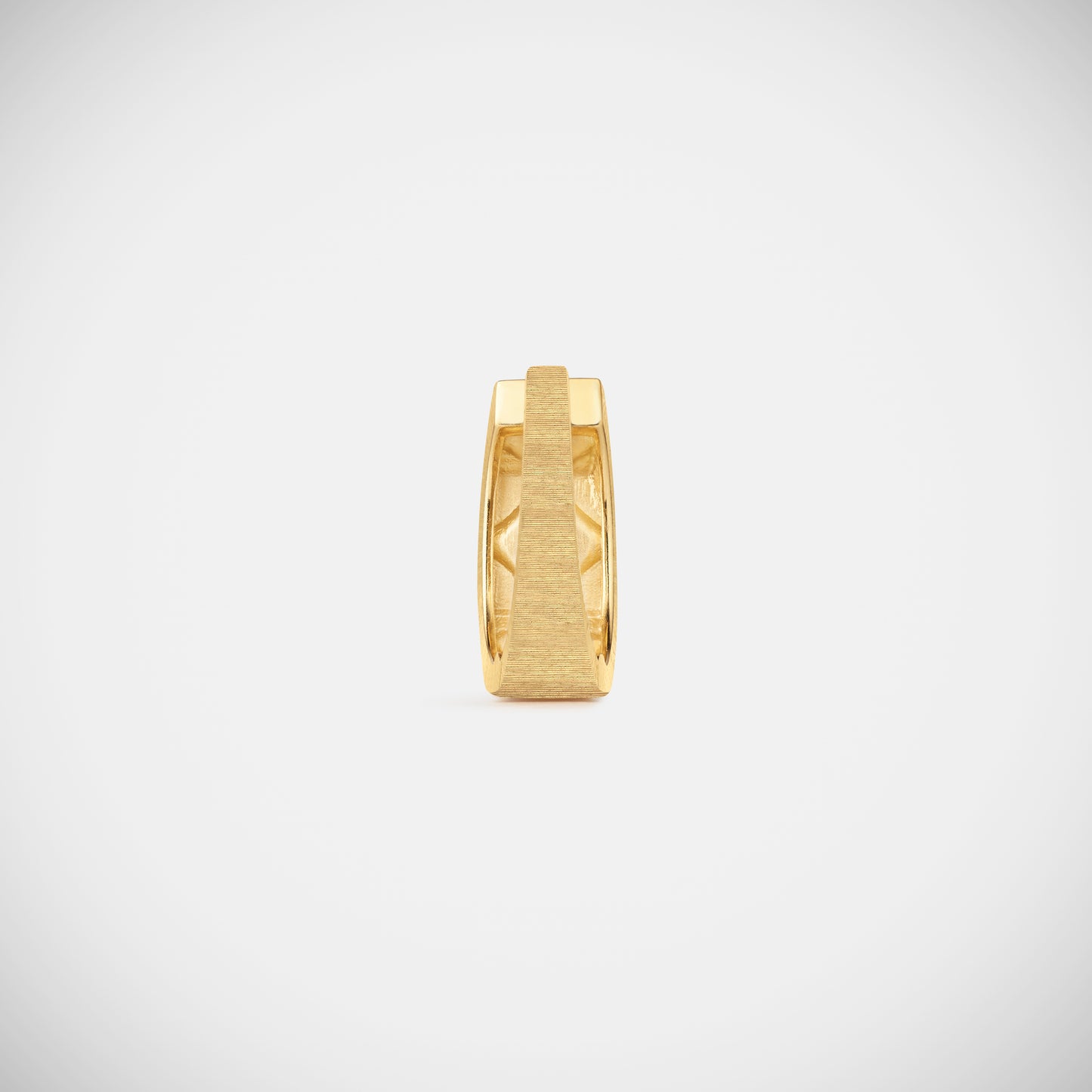 Marie Lichtenberg Staging Earring Ecrou Coco earring Diamonds medium