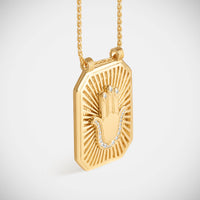 Marie Lichtenberg Staging Scapulaires Hand Scapular