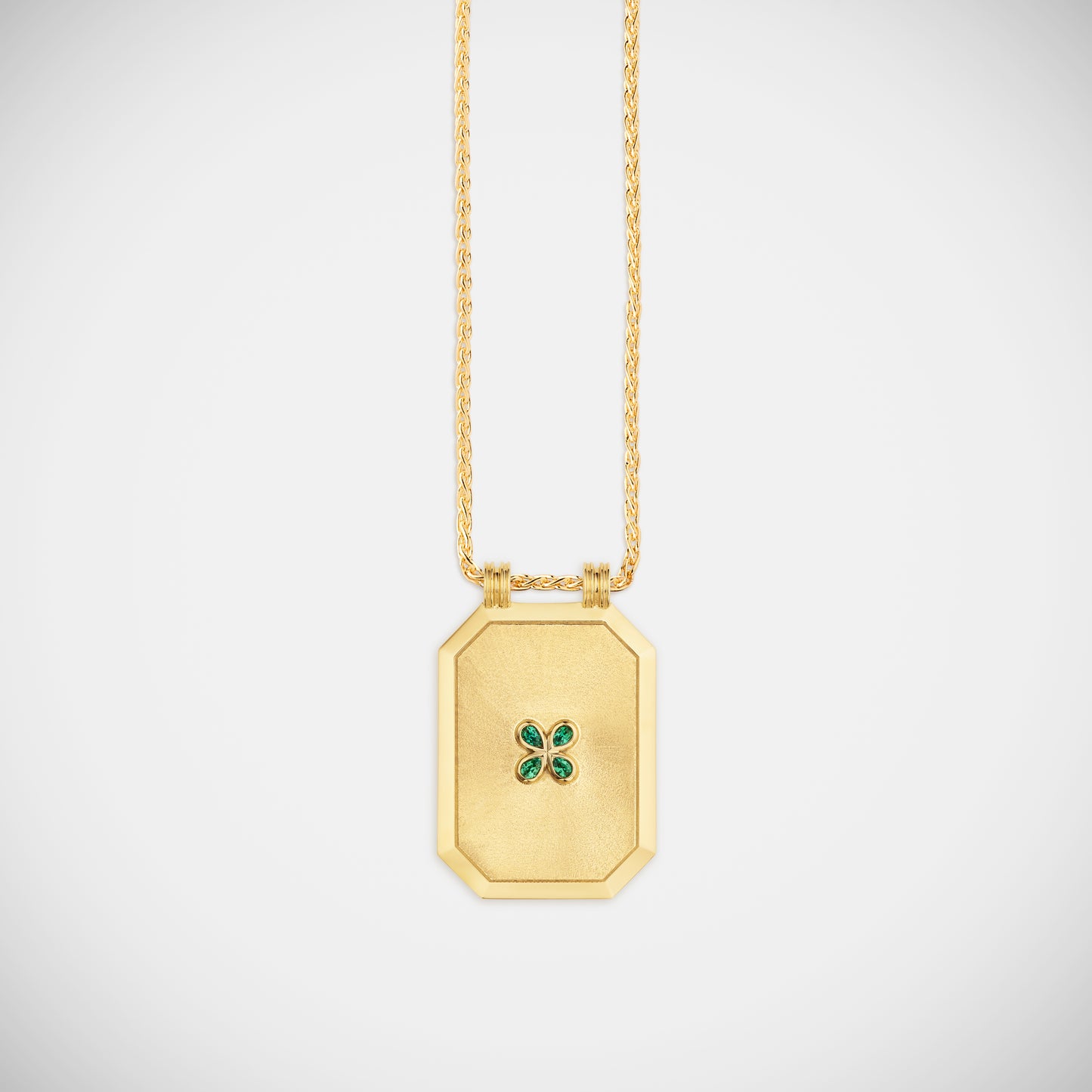 Marie Lichtenberg Staging Scapulaires Luck scapular