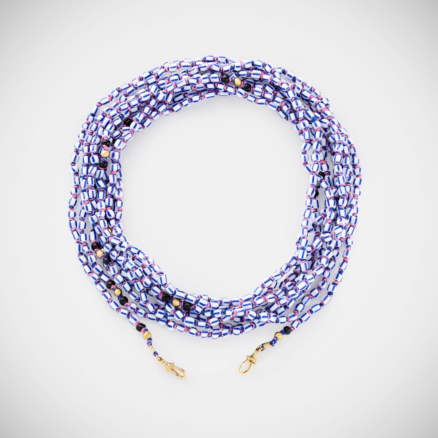 Marie Lichtenberg Staging Link Mauli beads ghana blue 4m