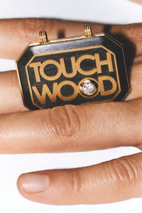 Marie Lichtenberg Staging Scapulaires Touch Wood scapular