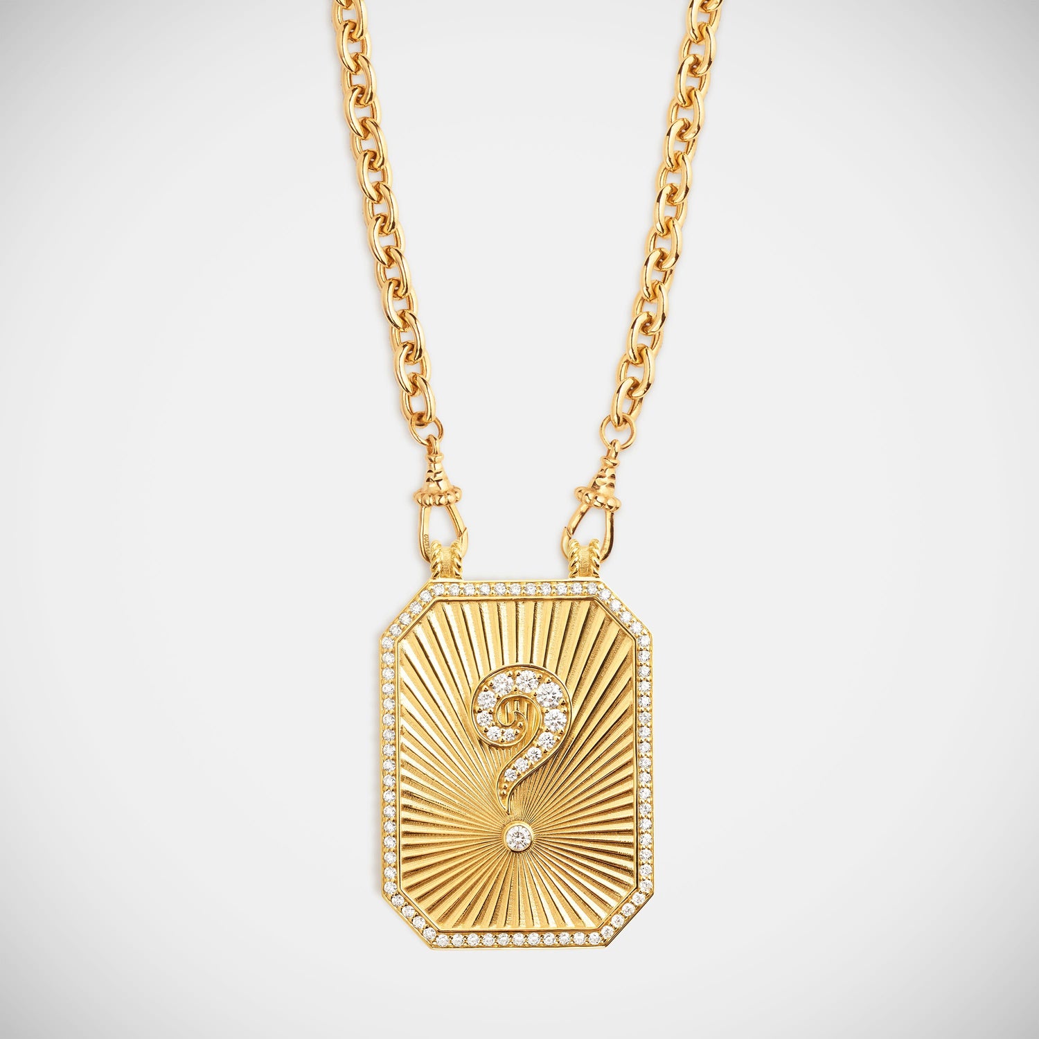 Marie Lichtenberg Staging Scapulaires Would you marry me Scapular