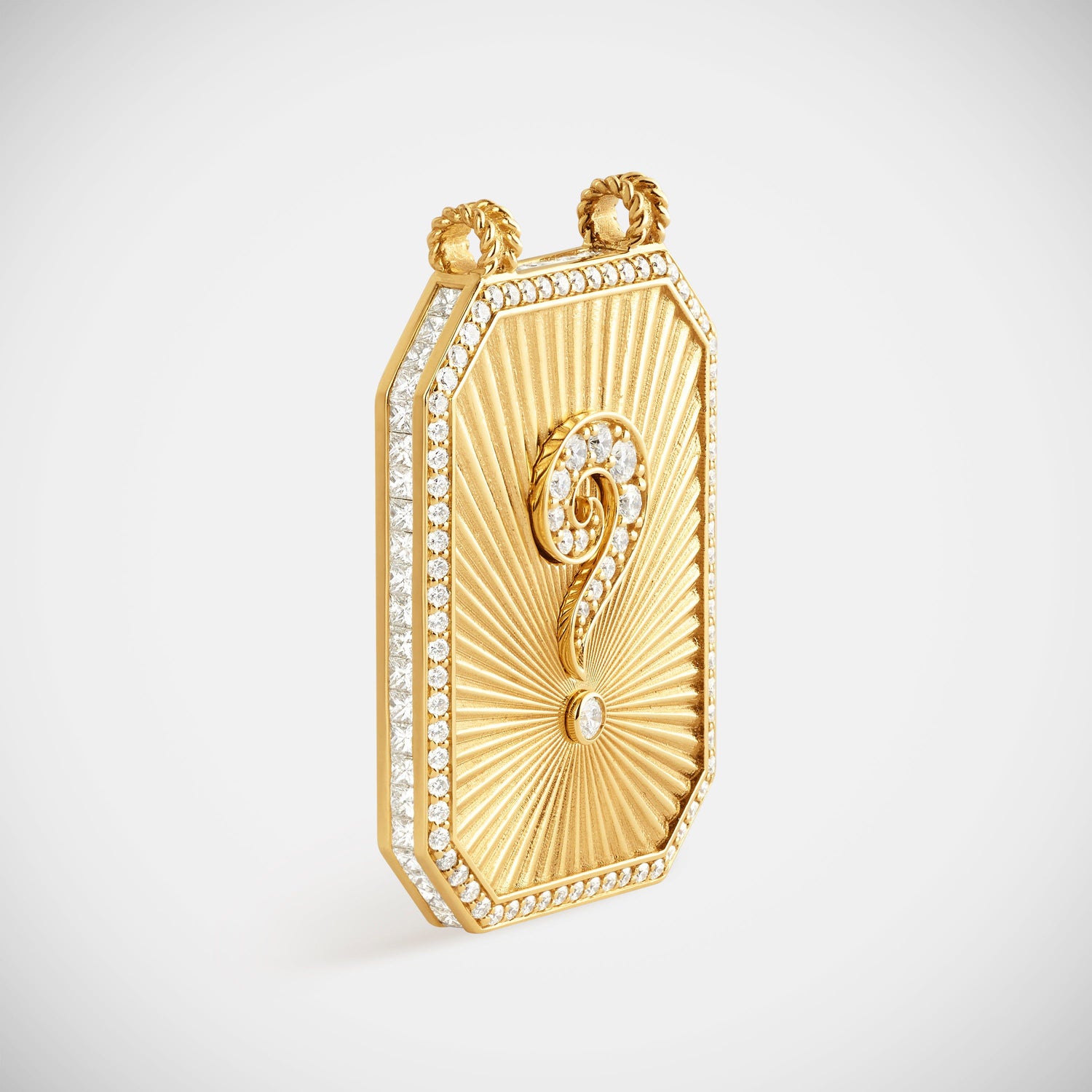 Marie Lichtenberg Staging Scapulaires Would you marry me Scapular